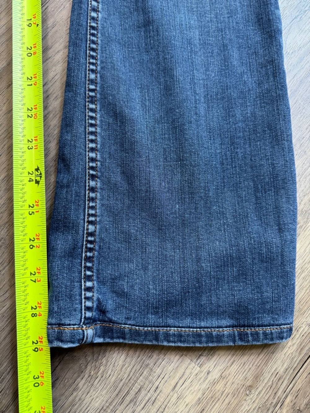 Tommy Bahama Denim Women's Boot Cut Jeans - Heritage Wash - Size 6 TW14811 - Picture 3 of 12